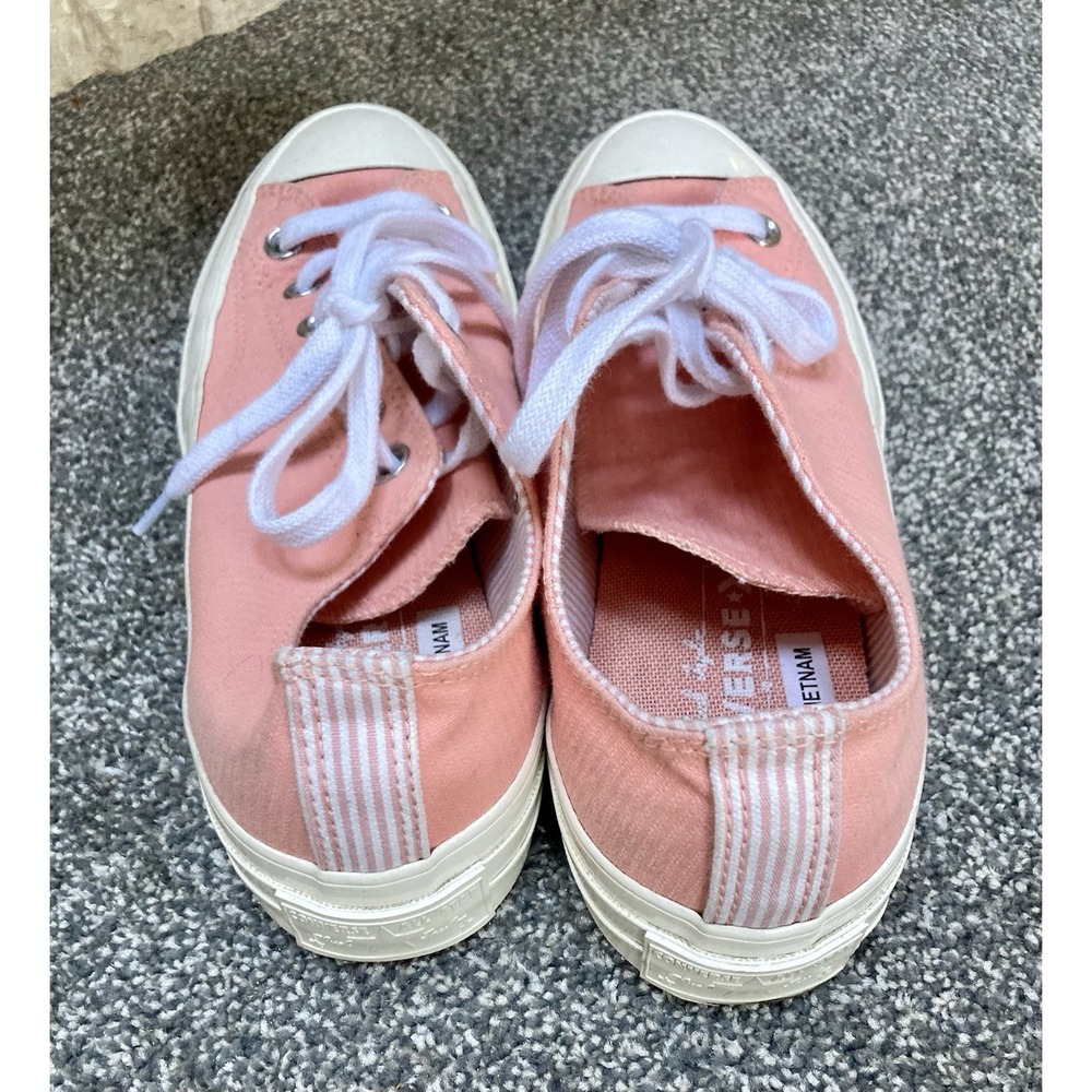 Converse Chuck Taylor Sz 7 Low Top Light Pink Women’s EUC - Picture 2 of 5